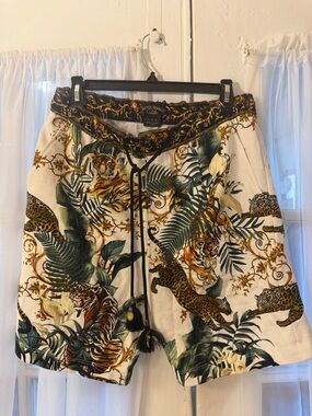 Hotel Franks by Camilla tiger Trap print sweat shorts Men’s Size Medium
